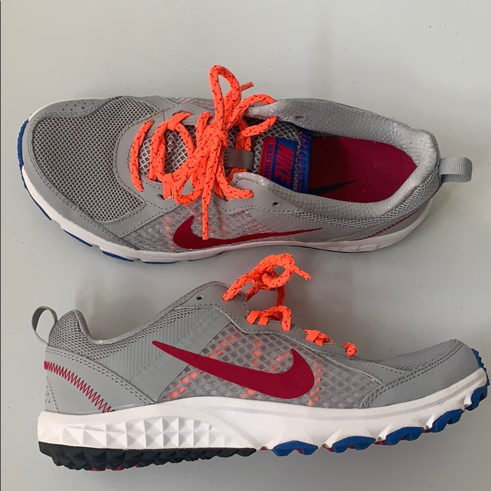 Nike Wild Trail Tennis Shoes